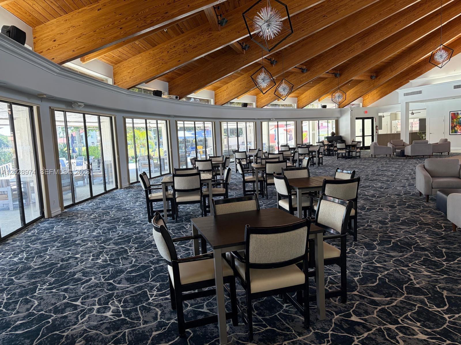 LEXINGTON CLUB VILLAS CON - Residential Lease