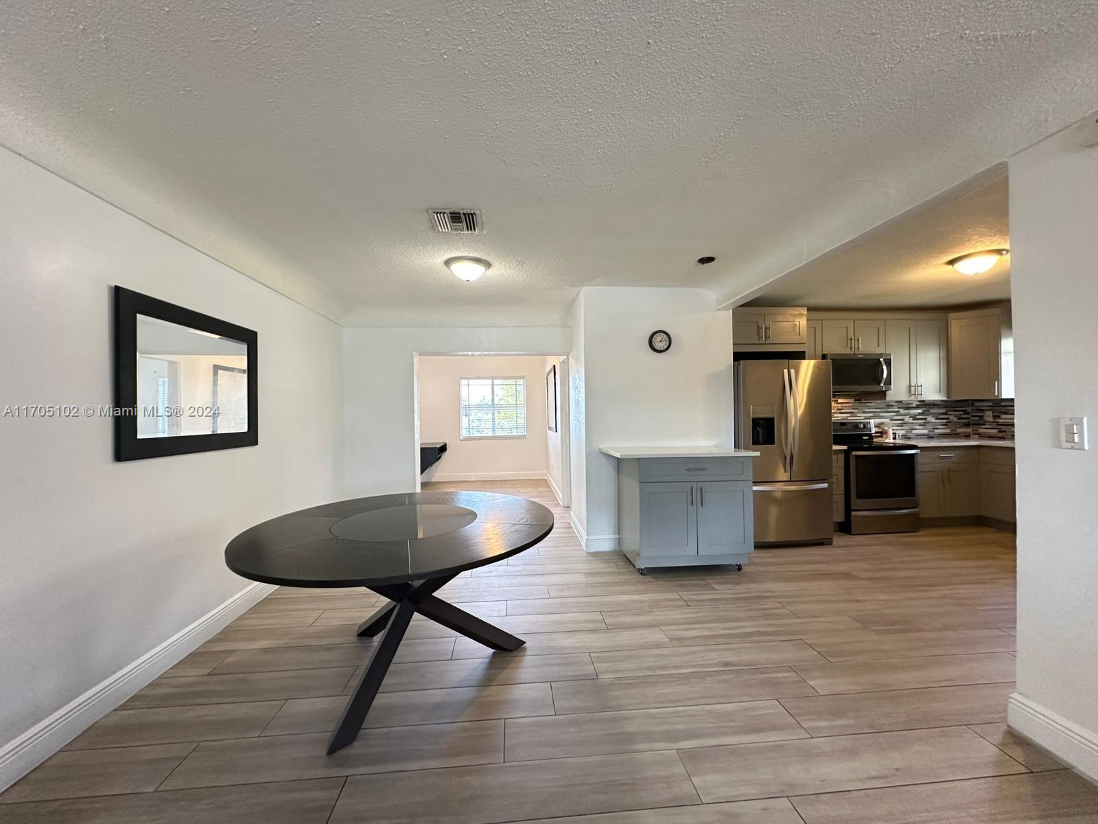 LAKE TAHOE ESTATES - Residential Lease