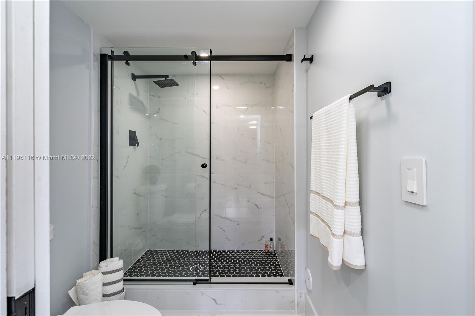 IVANHOE EAST AT CENTURY V - Residential