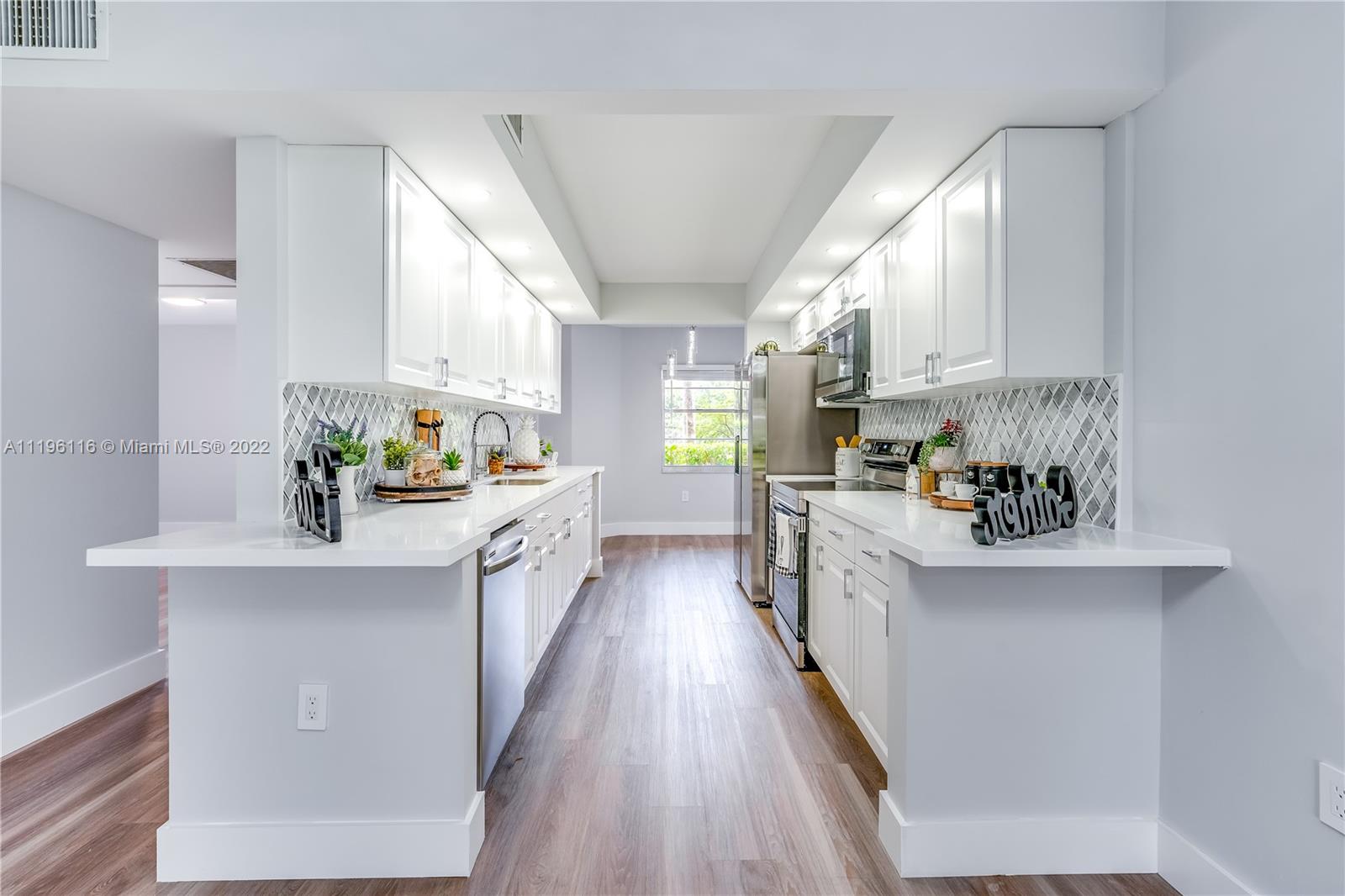 IVANHOE EAST AT CENTURY V - Residential