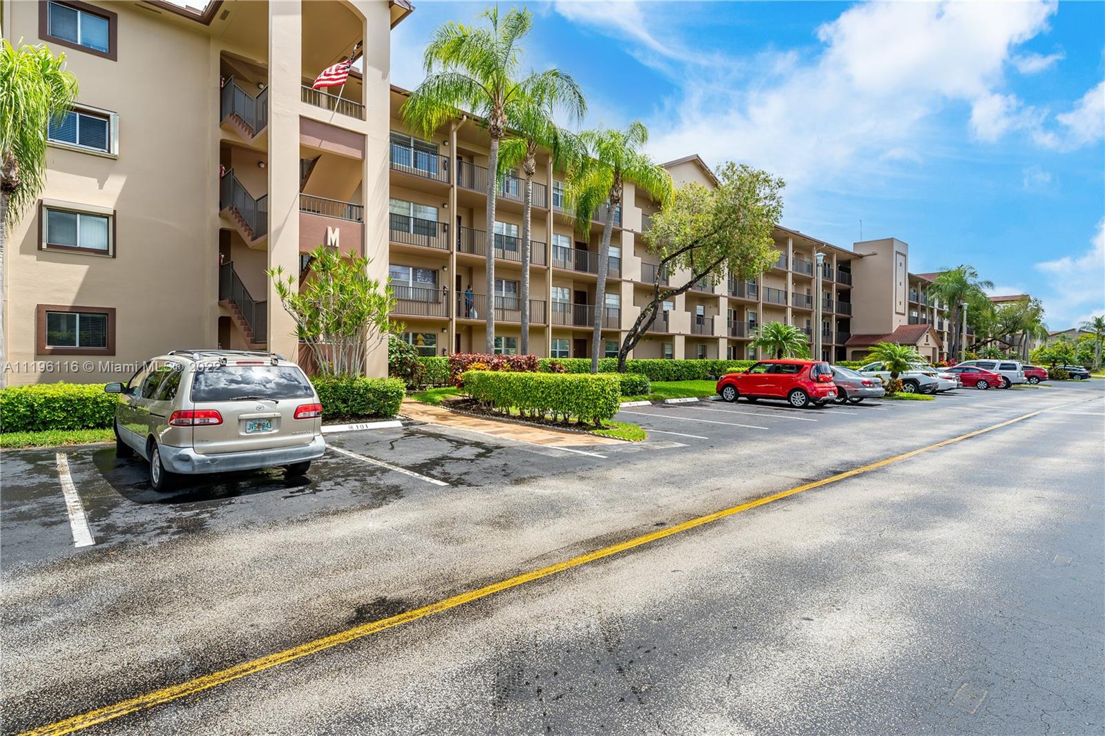 IVANHOE EAST AT CENTURY V - Residential