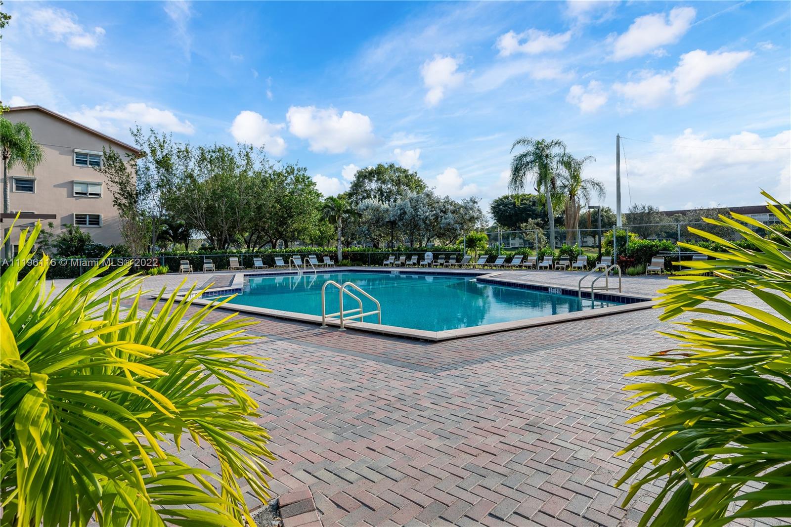 IVANHOE EAST AT CENTURY V - Residential