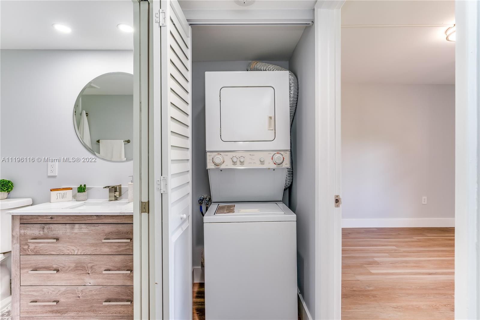 IVANHOE EAST AT CENTURY V - Residential
