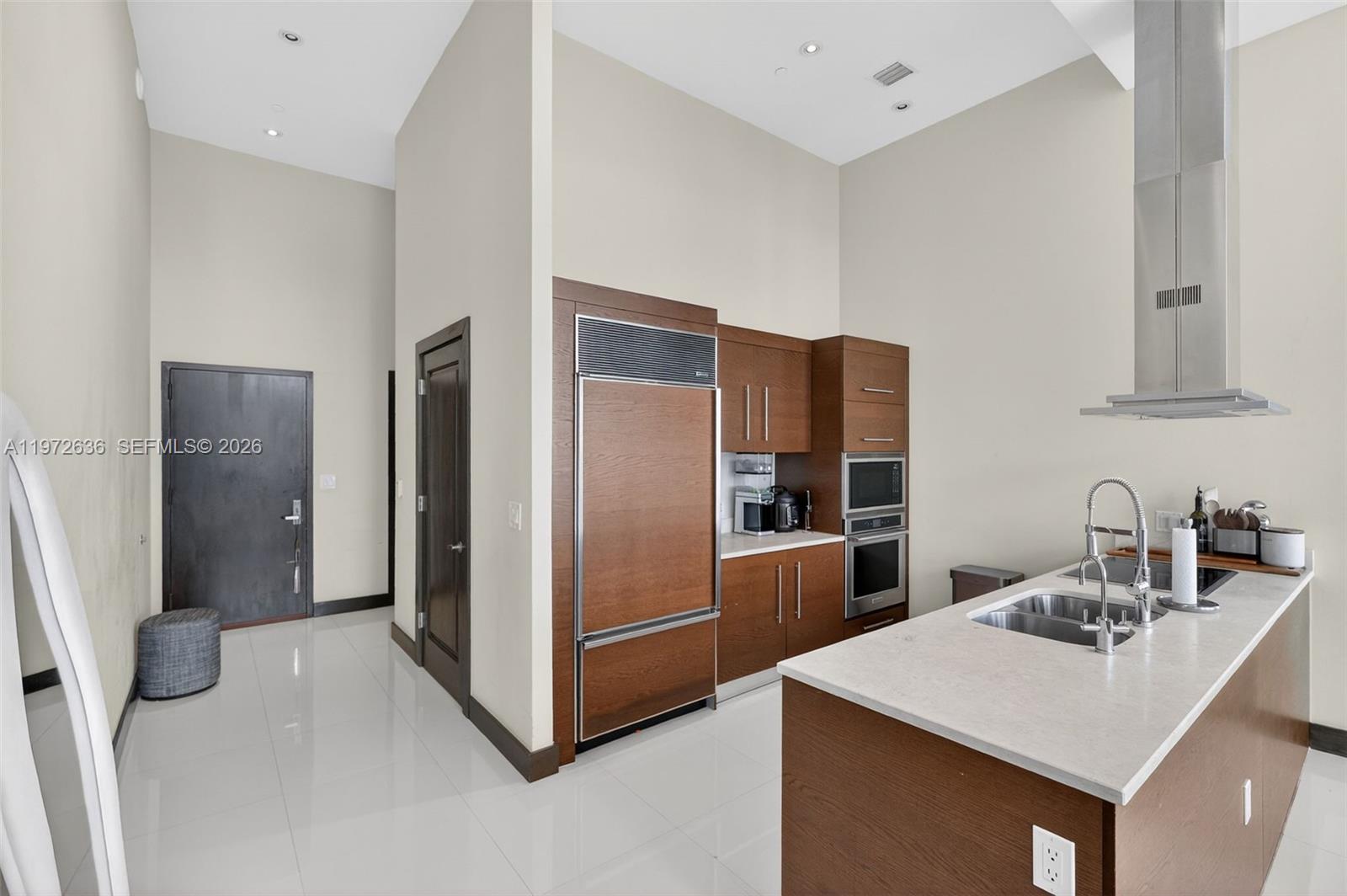 ICON BRICKELL NO TWO - Residential