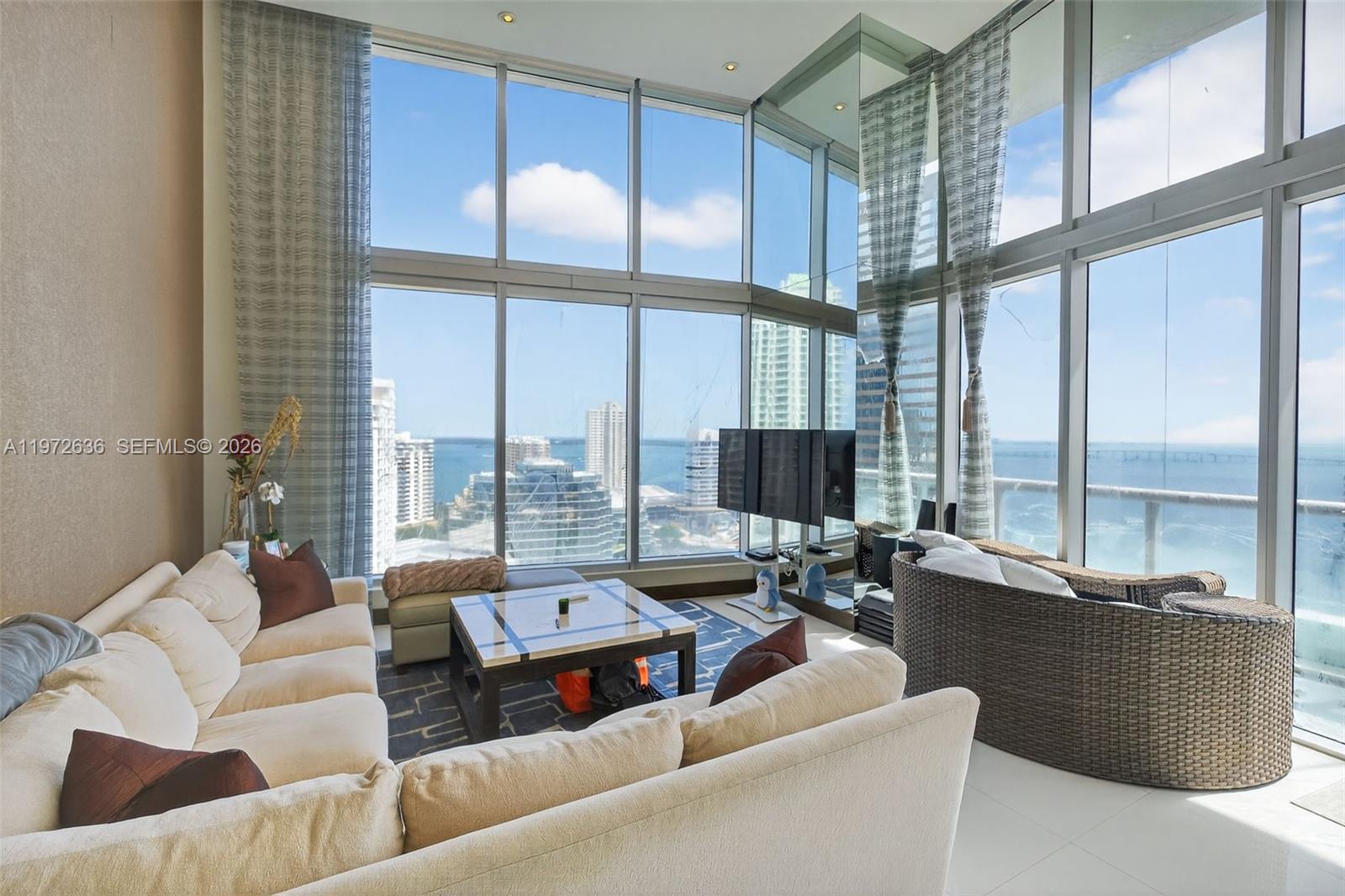 ICON BRICKELL NO TWO - Residential