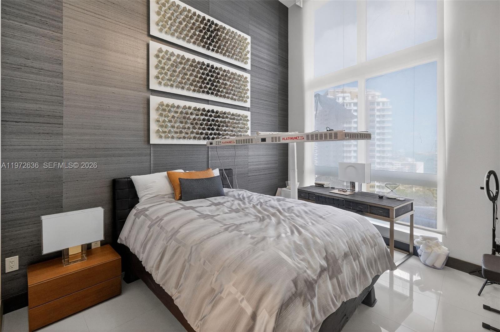 ICON BRICKELL NO TWO - Residential