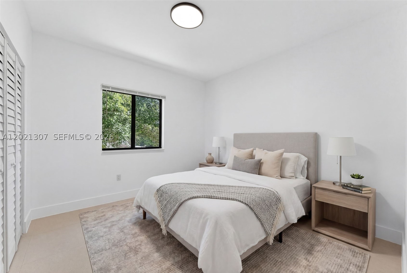 17TH AVE MANOR - Residential Income