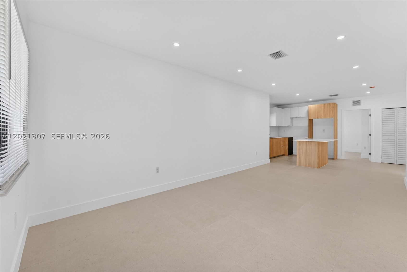 17TH AVE MANOR - Residential Income