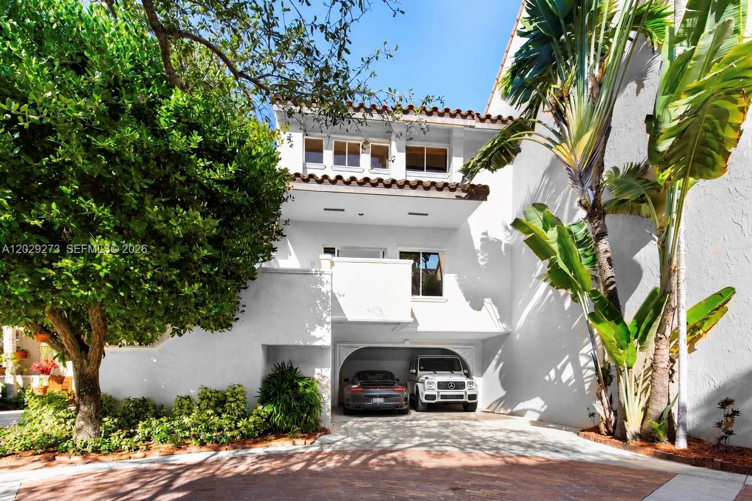 L HERMITAGE - Residential Lease