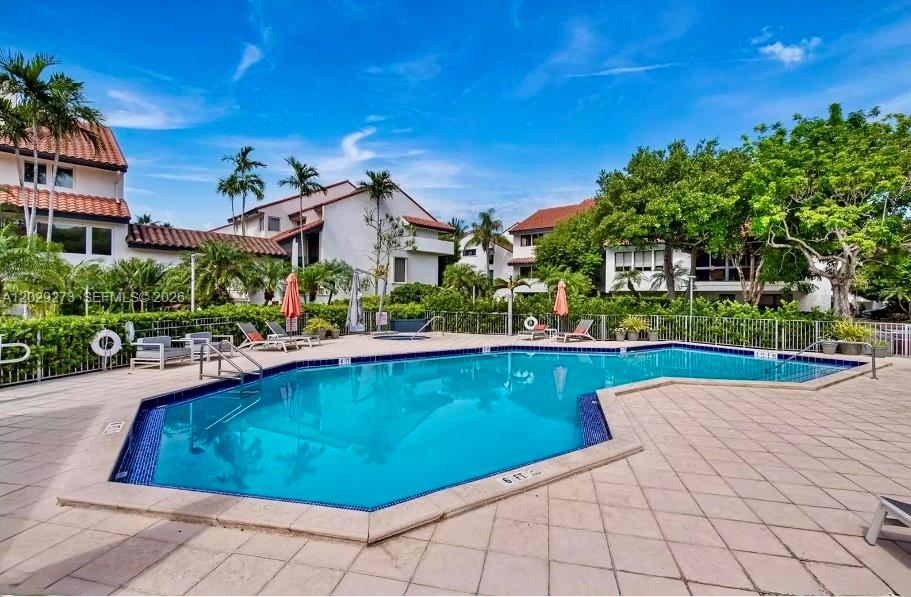 L HERMITAGE - Residential Lease