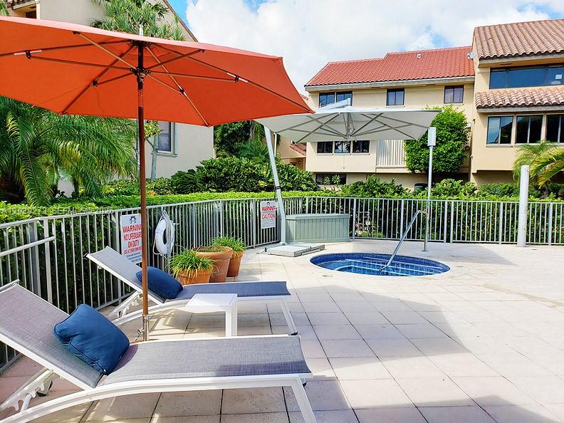 L HERMITAGE - Residential Lease