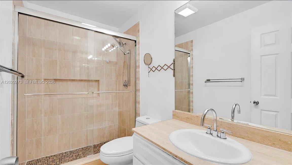 L HERMITAGE - Residential Lease