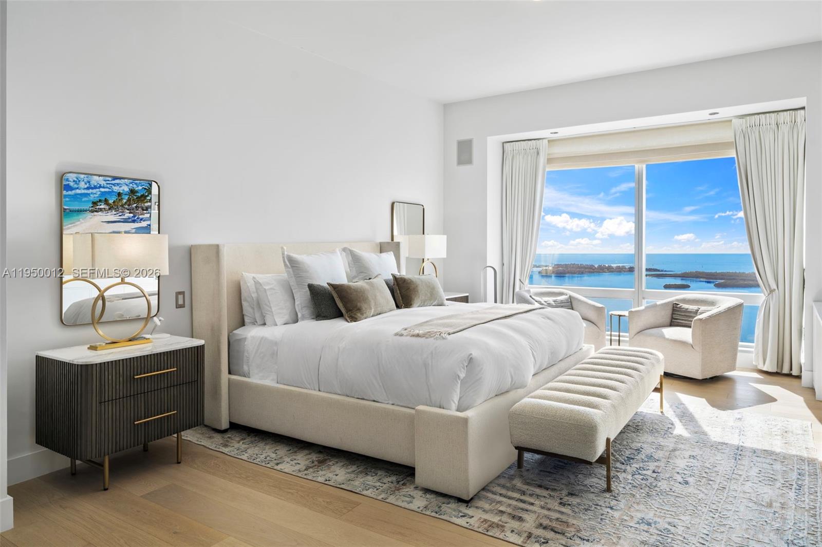 FOUR SEASONS RESIDENCES - Residential