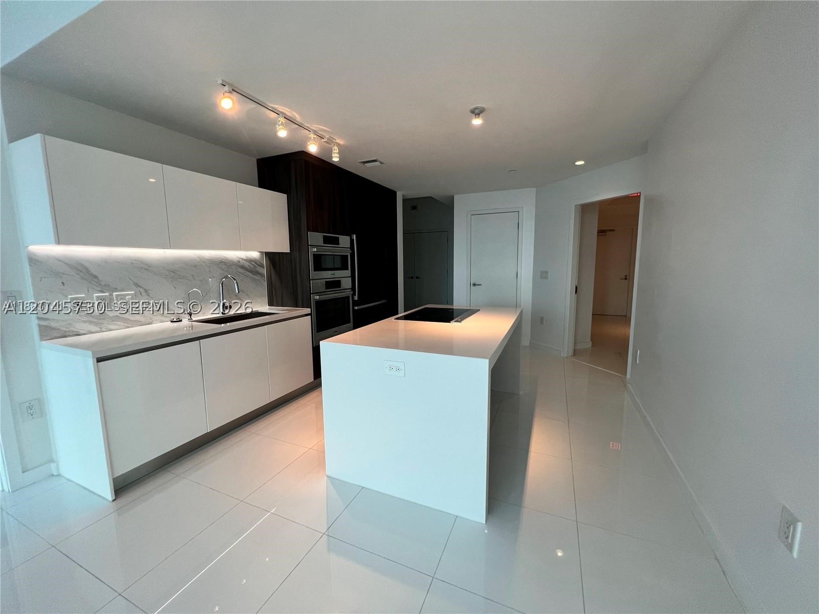 PARAMOUNT MIAMI WORLDCENT - Residential