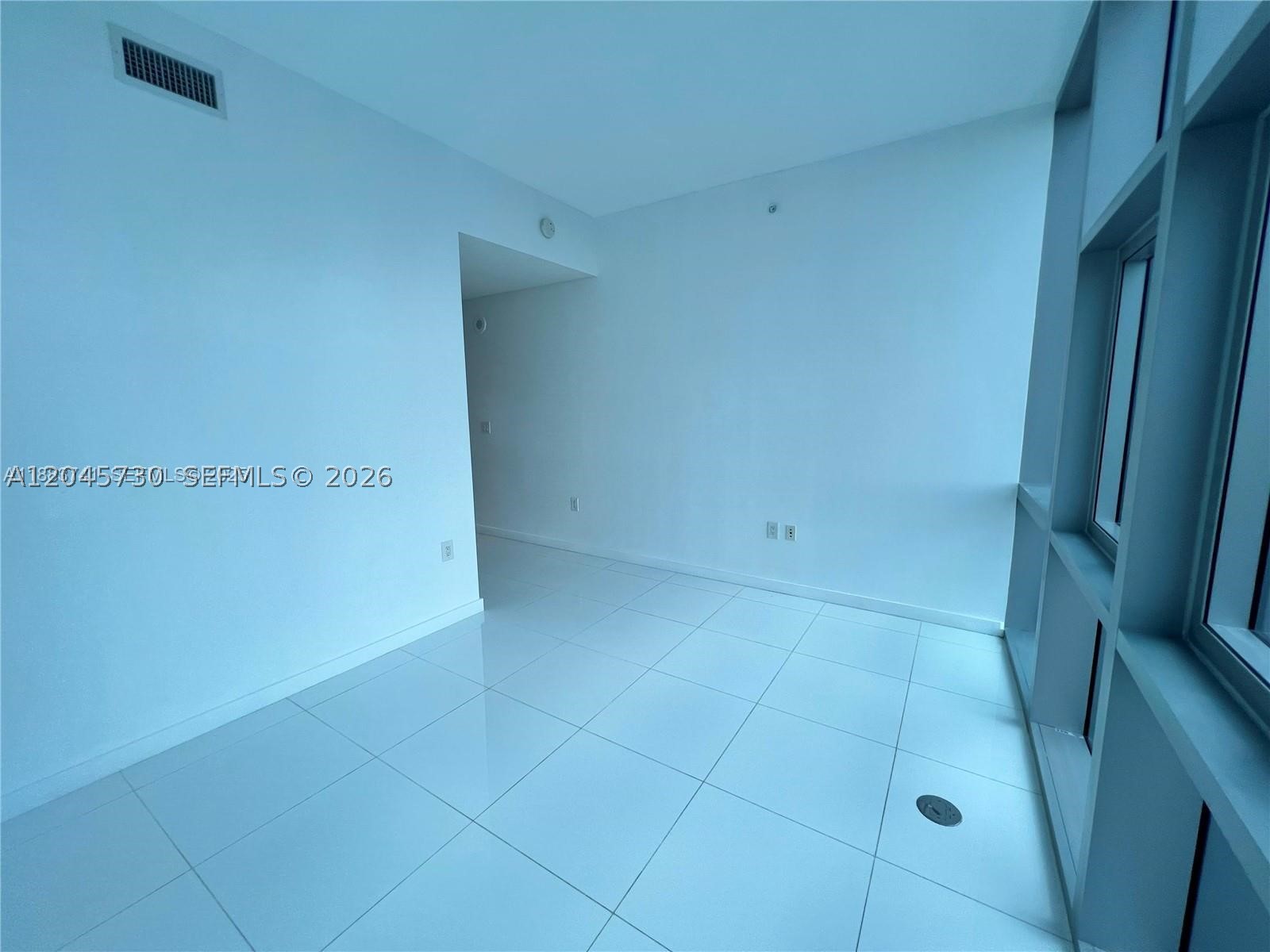 PARAMOUNT MIAMI WORLDCENT - Residential