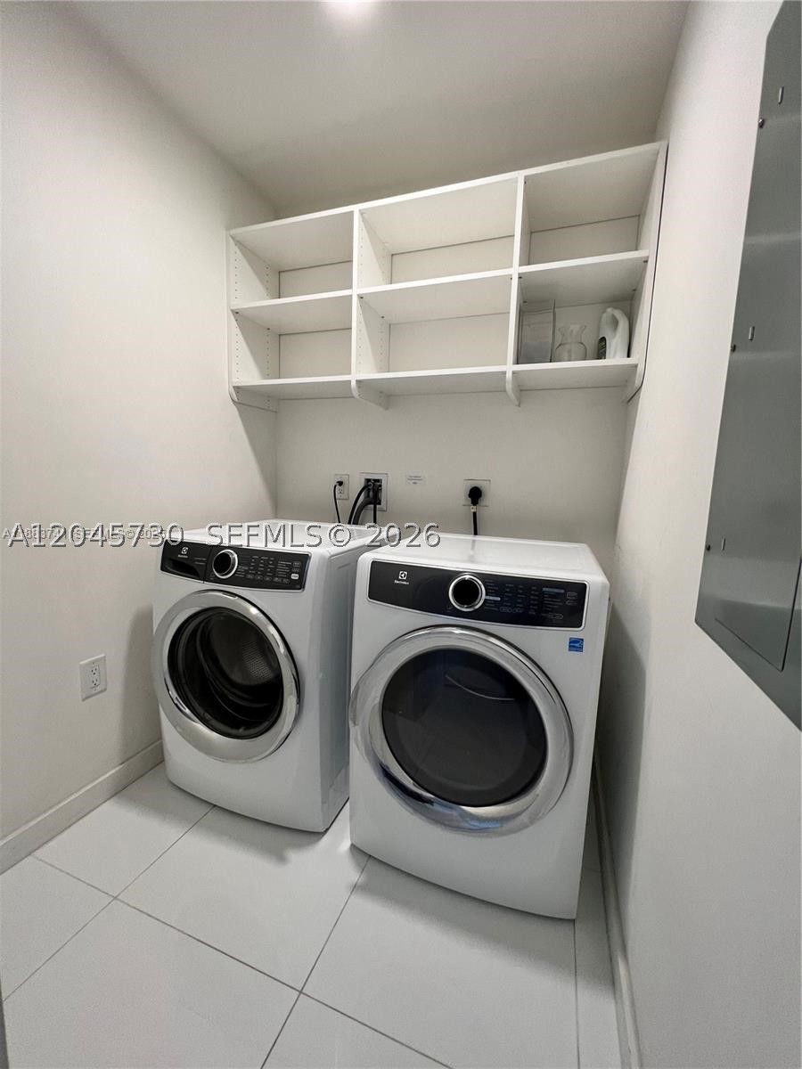 PARAMOUNT MIAMI WORLDCENT - Residential