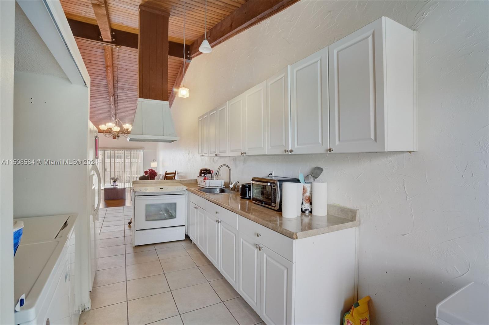 EVERGLADES SUGAR & LAND C - Residential