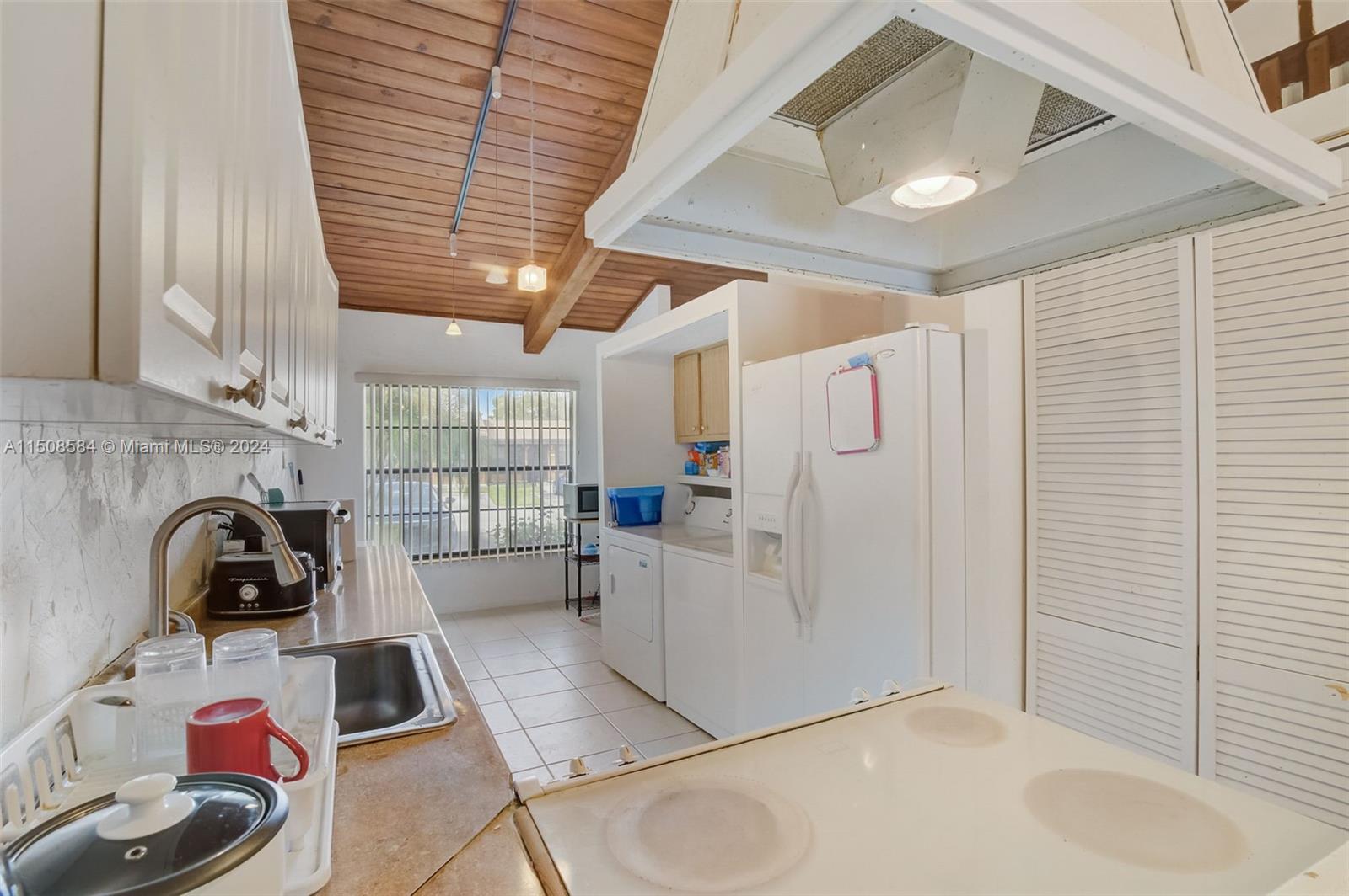 EVERGLADES SUGAR & LAND C - Residential
