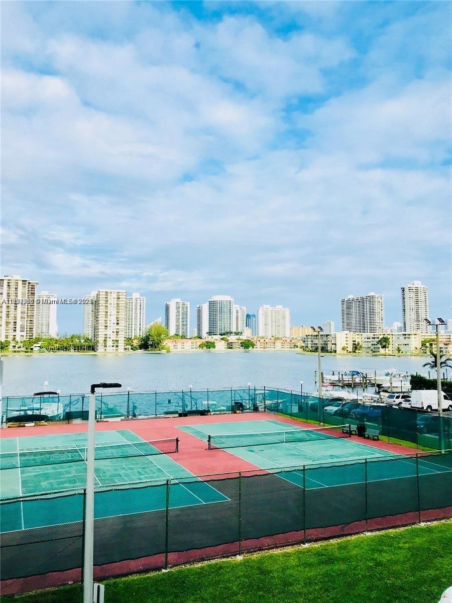 COMMODORE PLAZA CONDO - Residential
