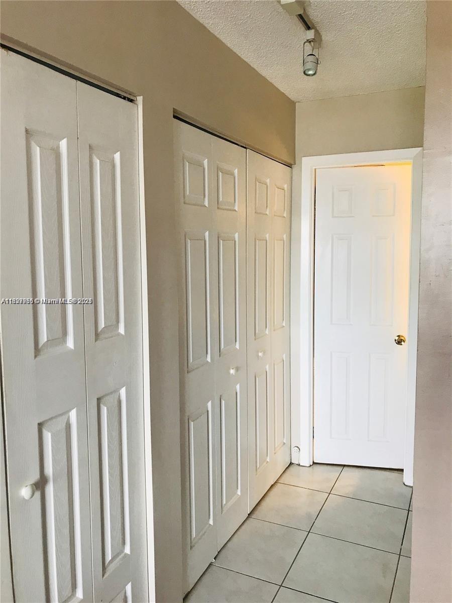 COMMODORE PLAZA CONDO - Residential