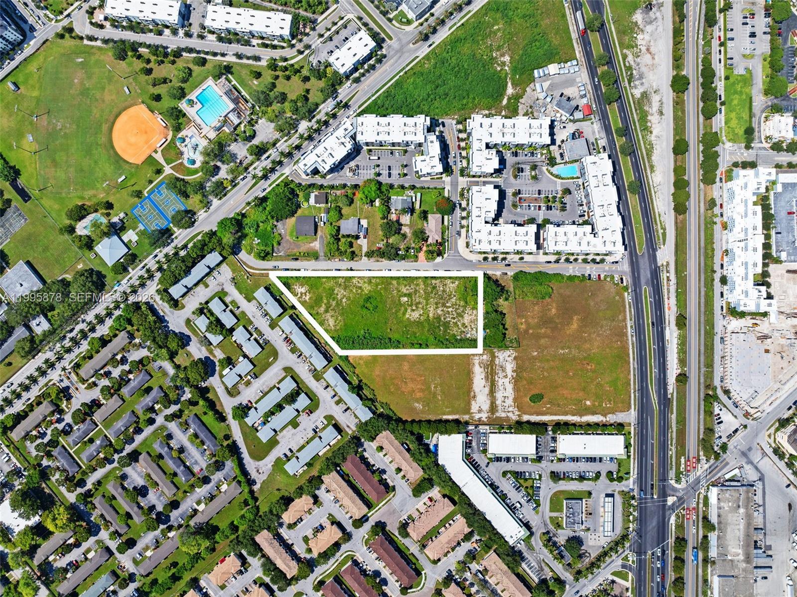 NARANJA TERRACE - Commercial Sale