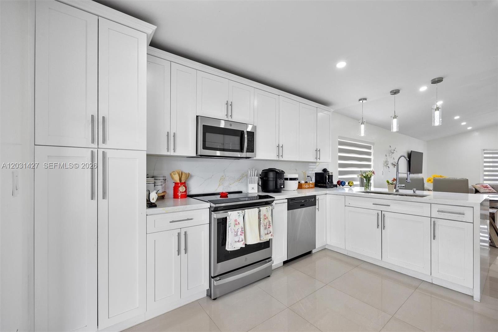 DEERWOOD VILLAS SEC 1 - Residential