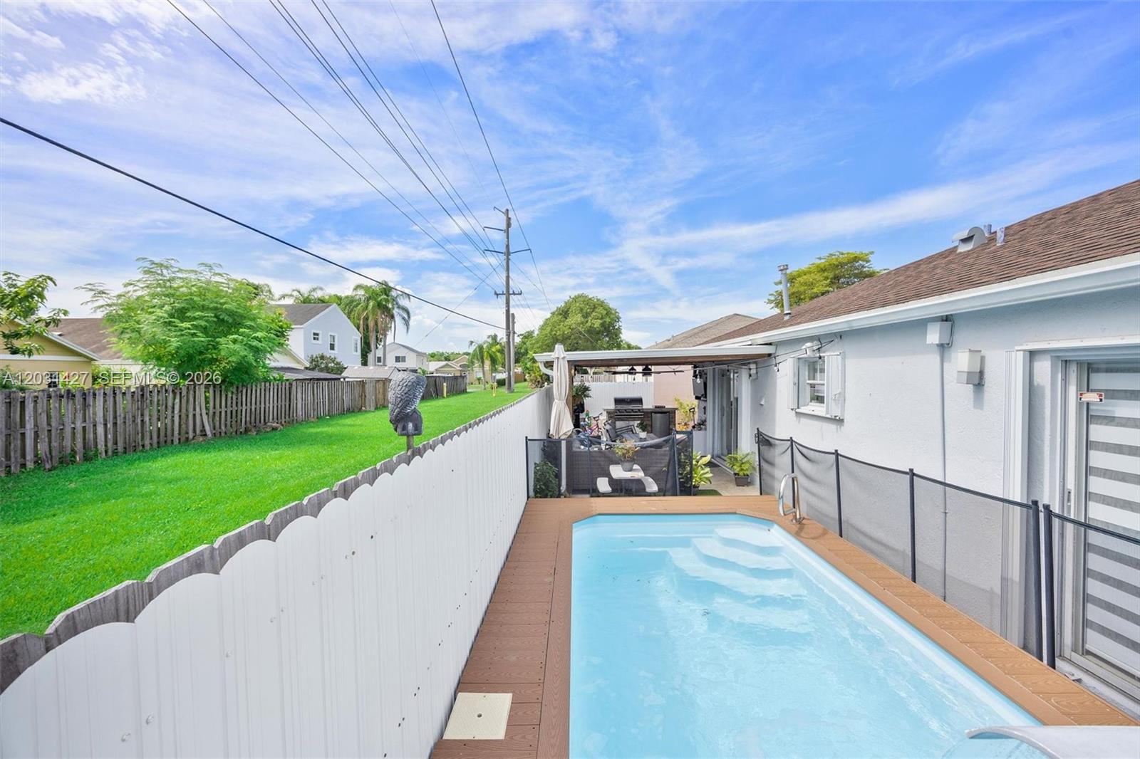 DEERWOOD VILLAS SEC 1 - Residential