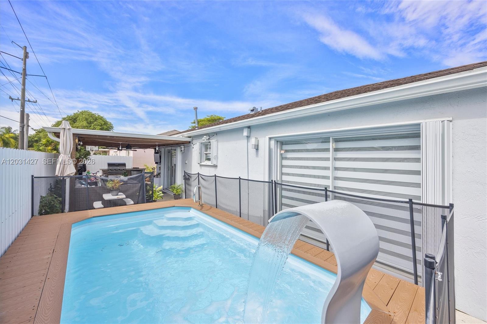 DEERWOOD VILLAS SEC 1 - Residential