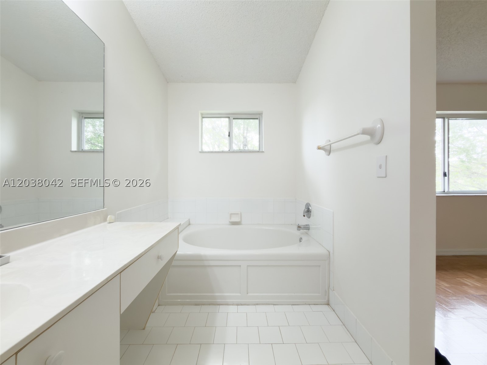 CHAPEL TRAIL II - Residential