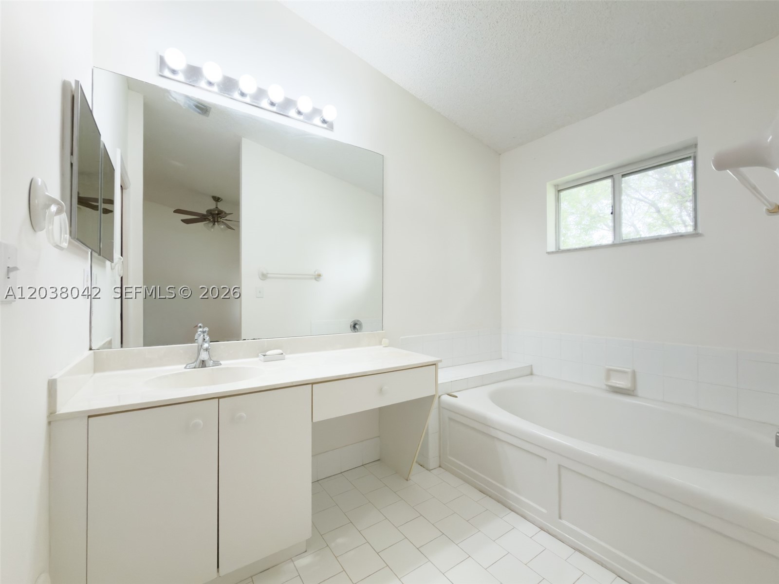 CHAPEL TRAIL II - Residential