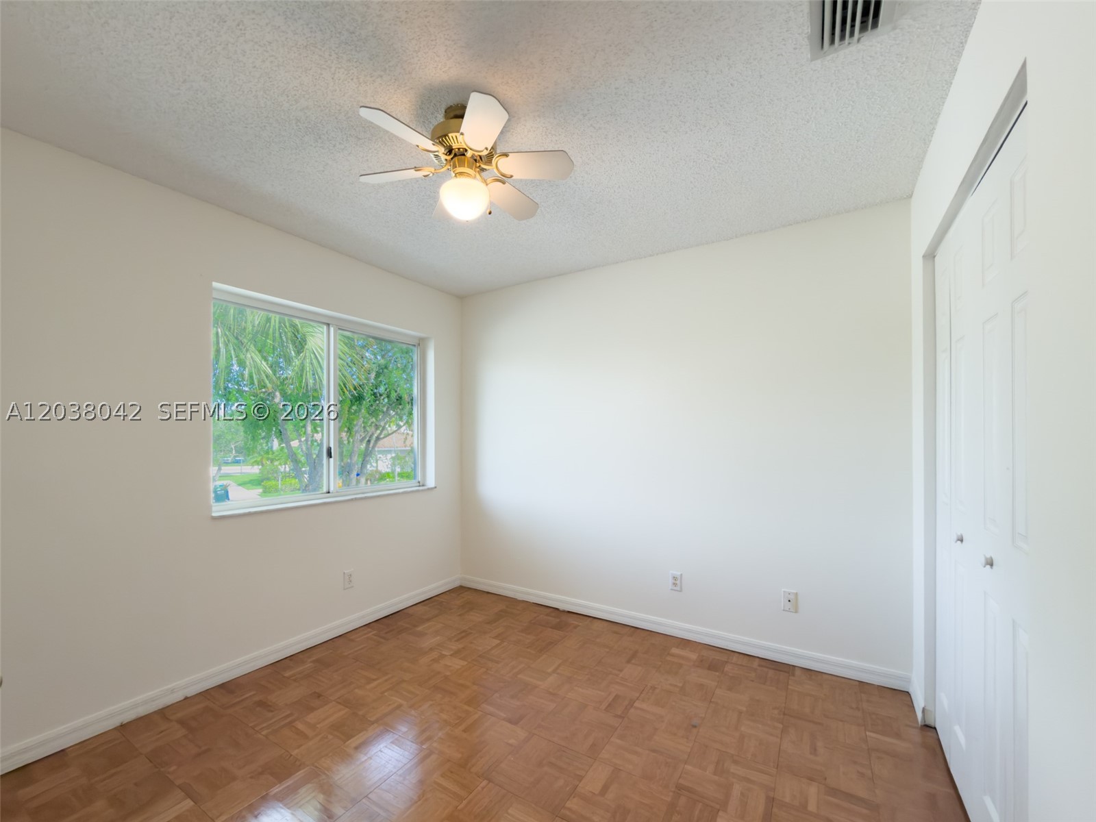 CHAPEL TRAIL II - Residential