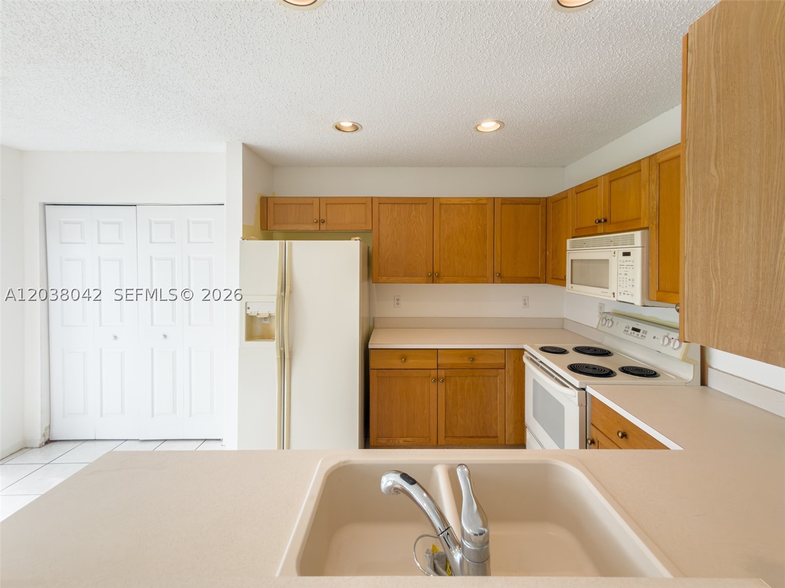 CHAPEL TRAIL II - Residential