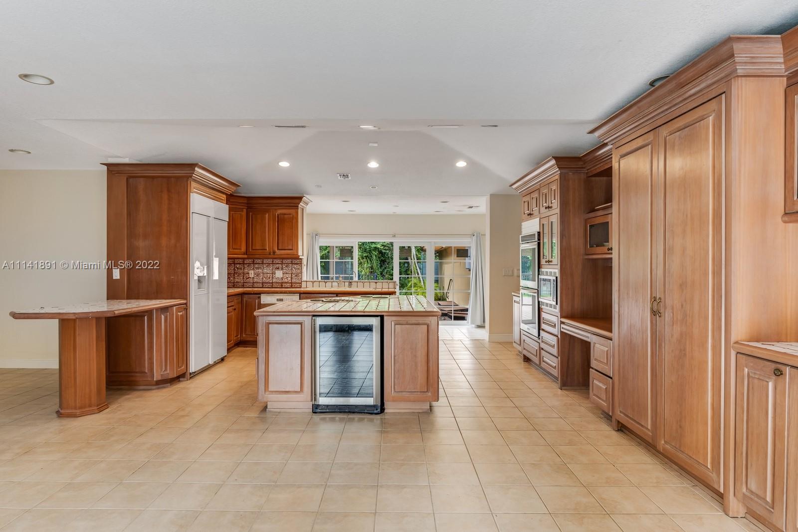 RIDGELINE ESTATES - Residential