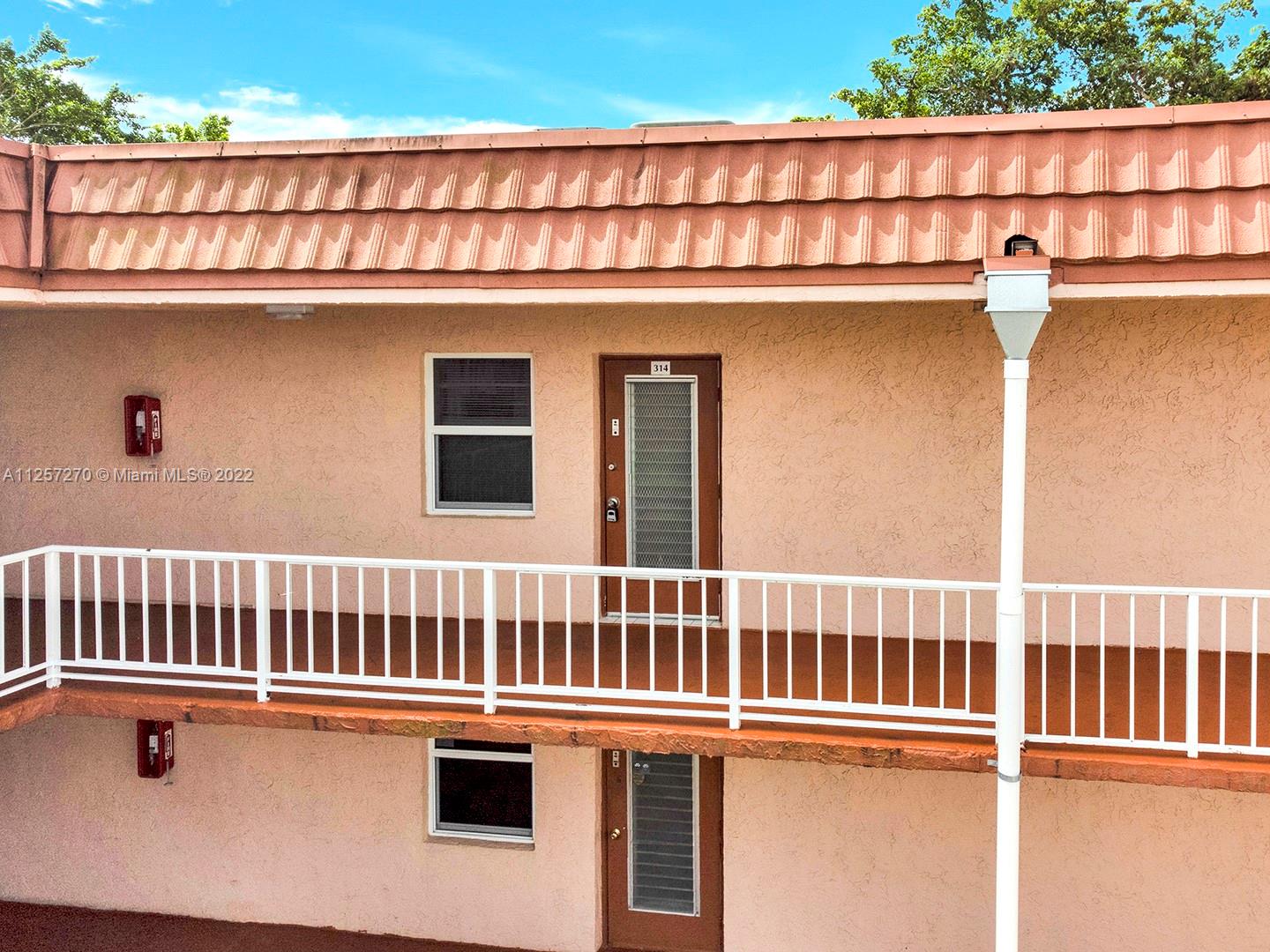 LIME BAY 6 CONDO - Residential Lease