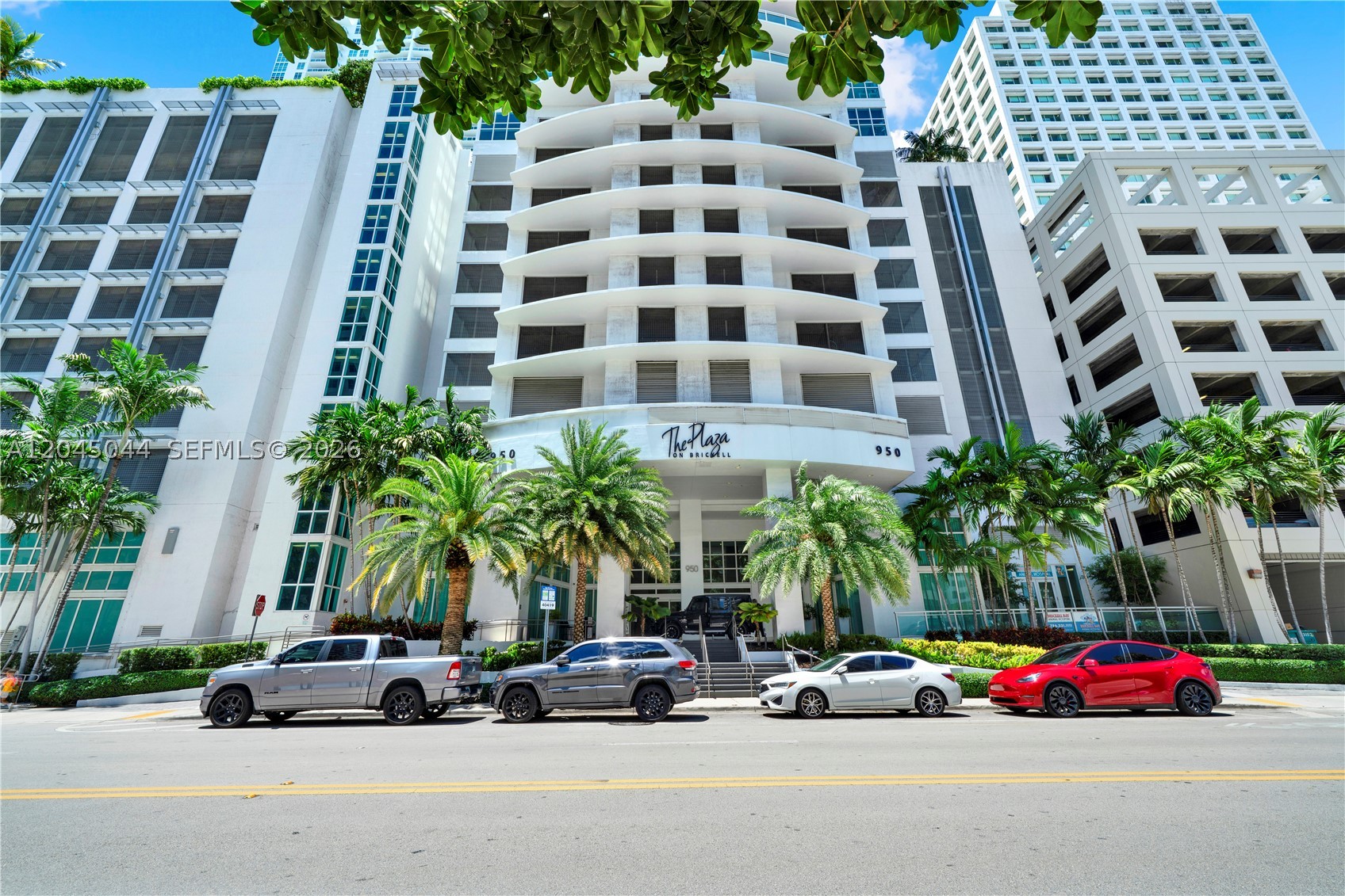 THE PLAZA 851 BRICKELL CO - Residential