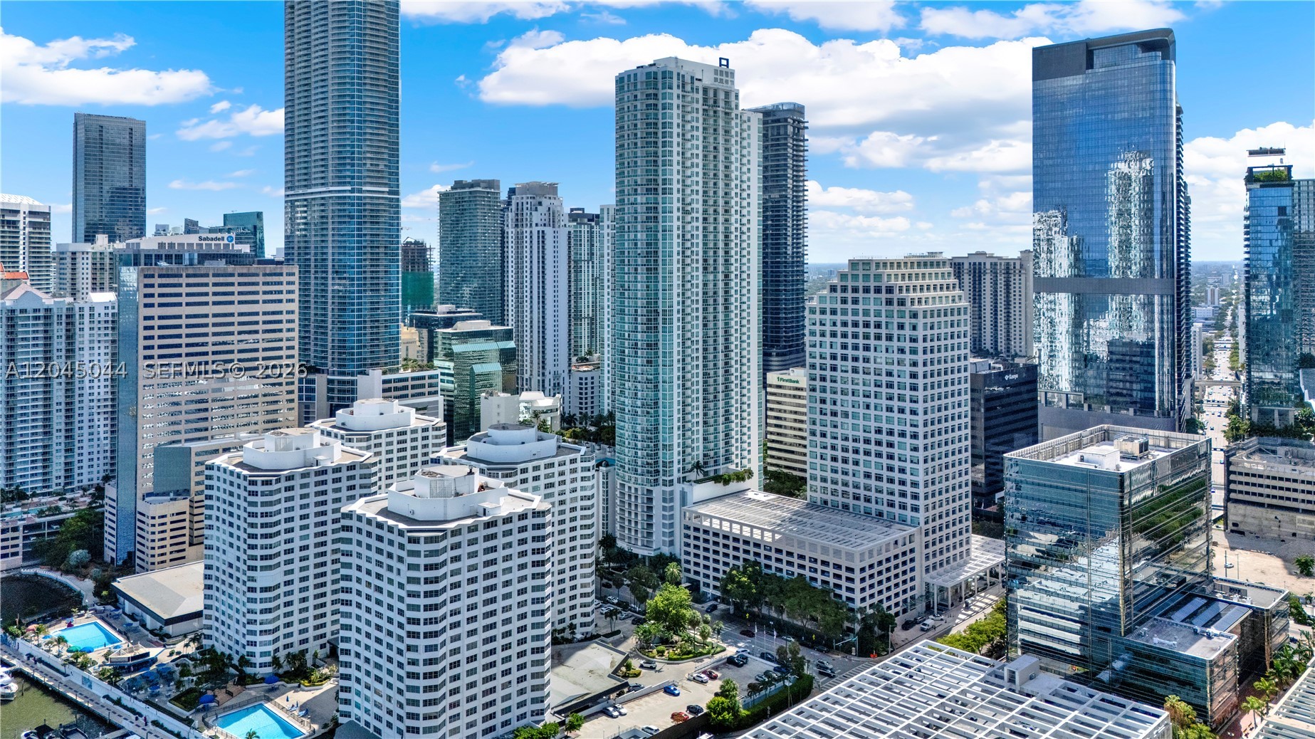 THE PLAZA 851 BRICKELL CO - Residential