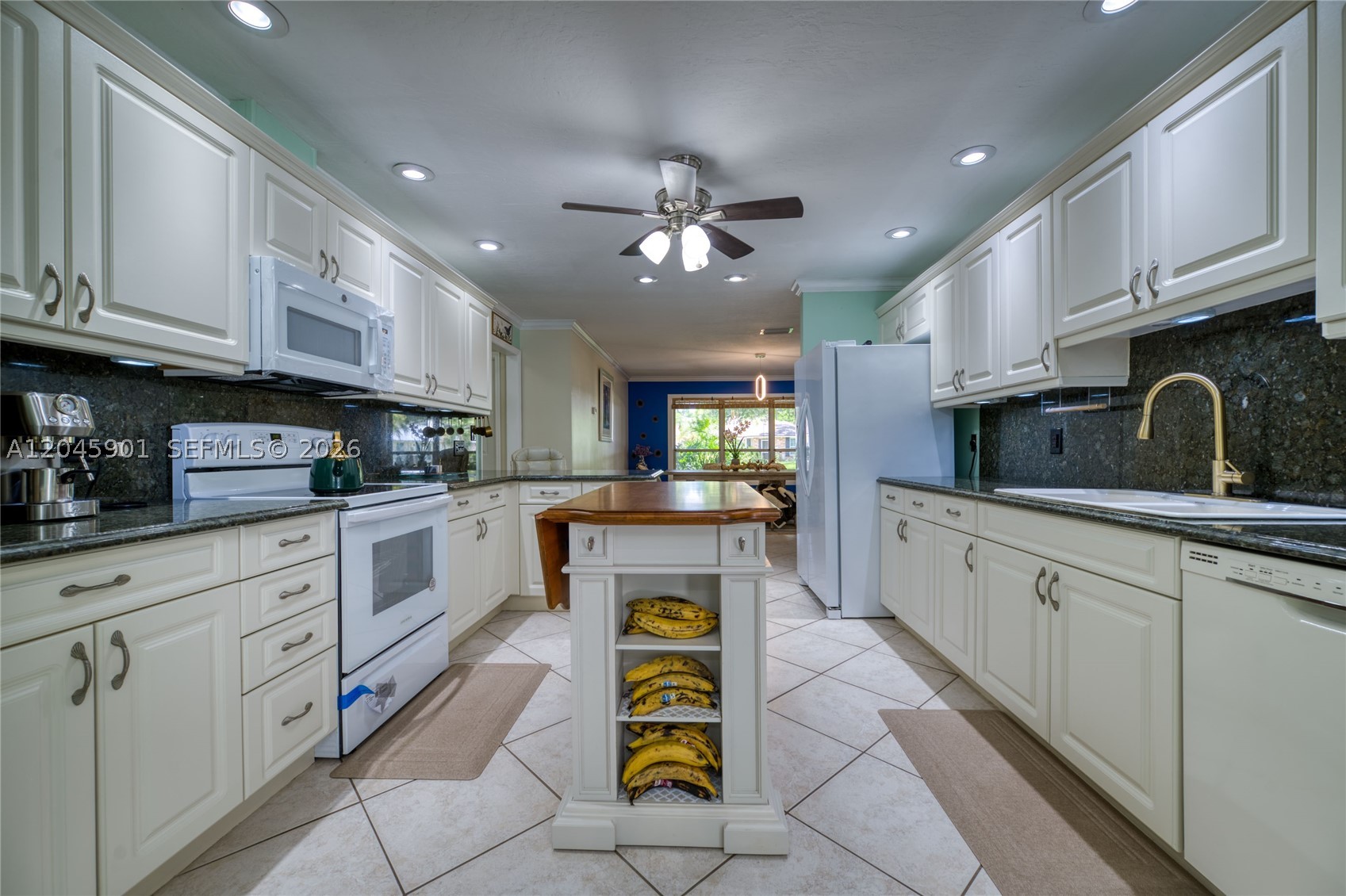 PINECREST SUB UNIT 1 - Residential