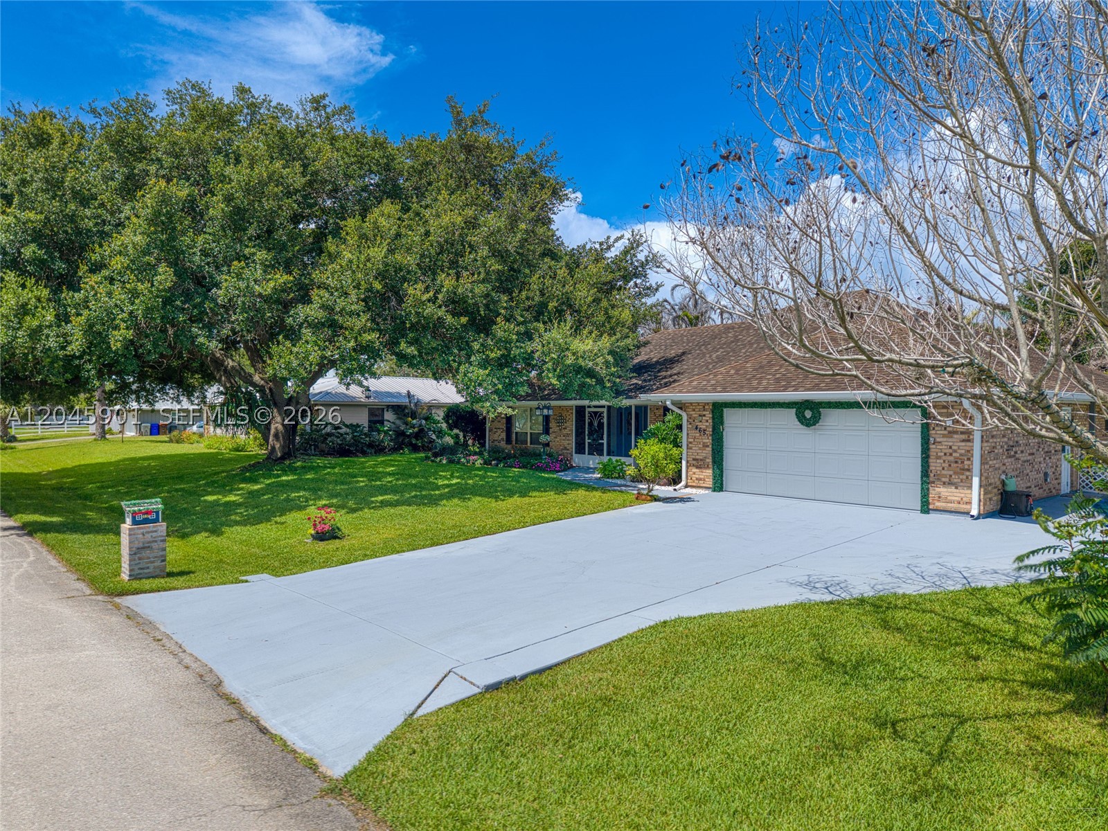 PINECREST SUB UNIT 1 - Residential