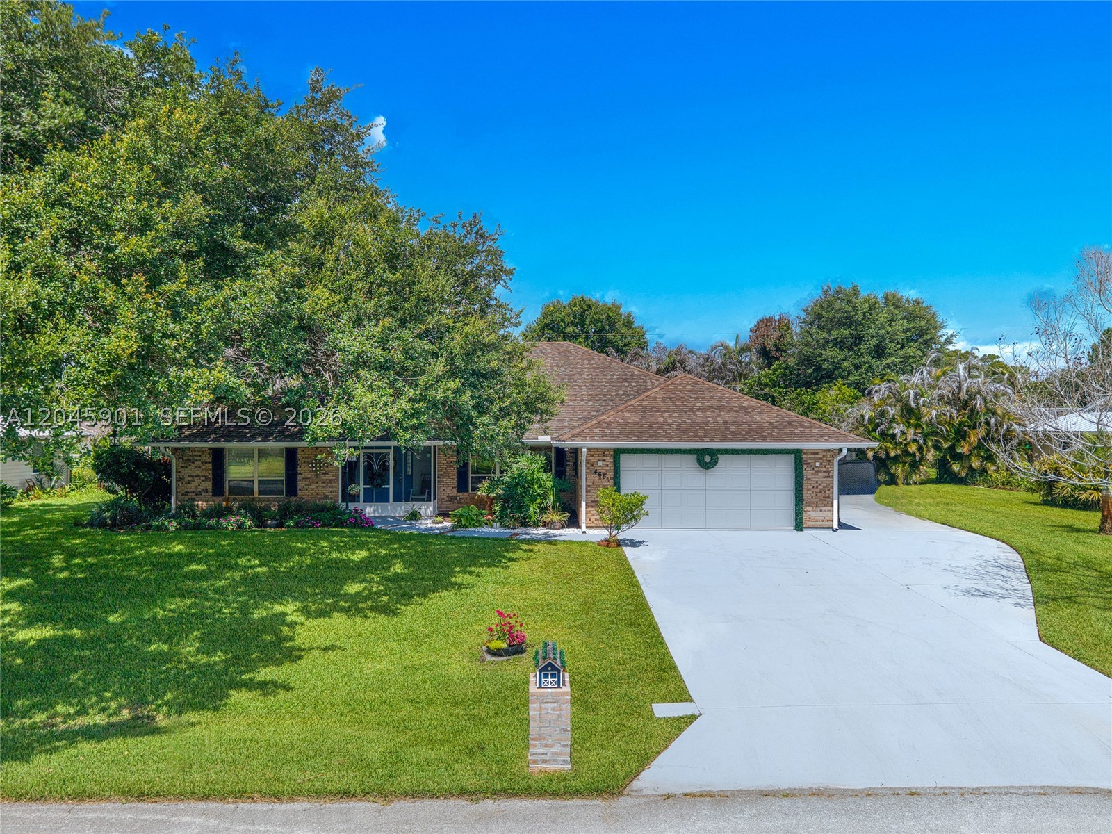 PINECREST SUB UNIT 1 - Residential