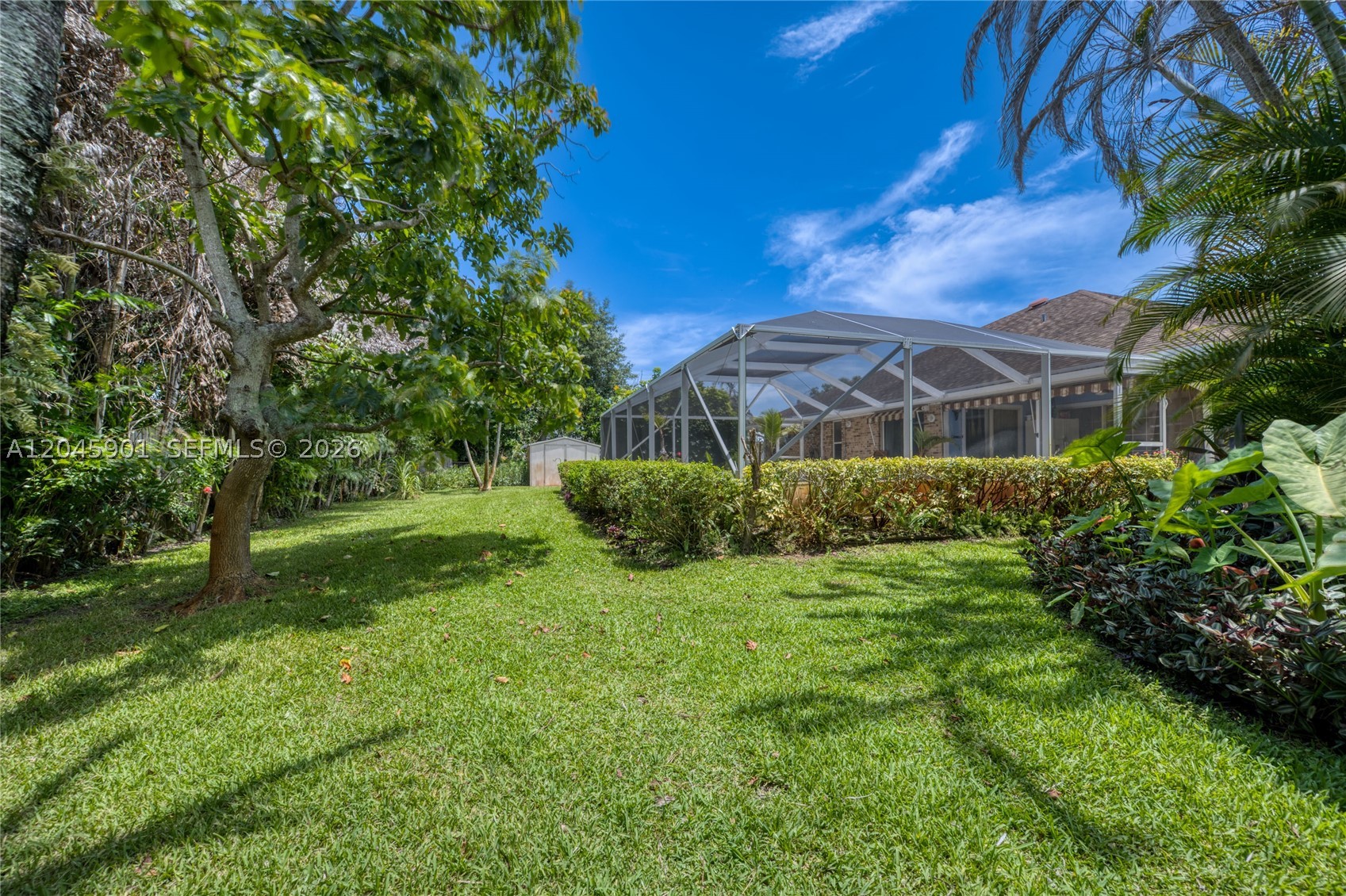 PINECREST SUB UNIT 1 - Residential
