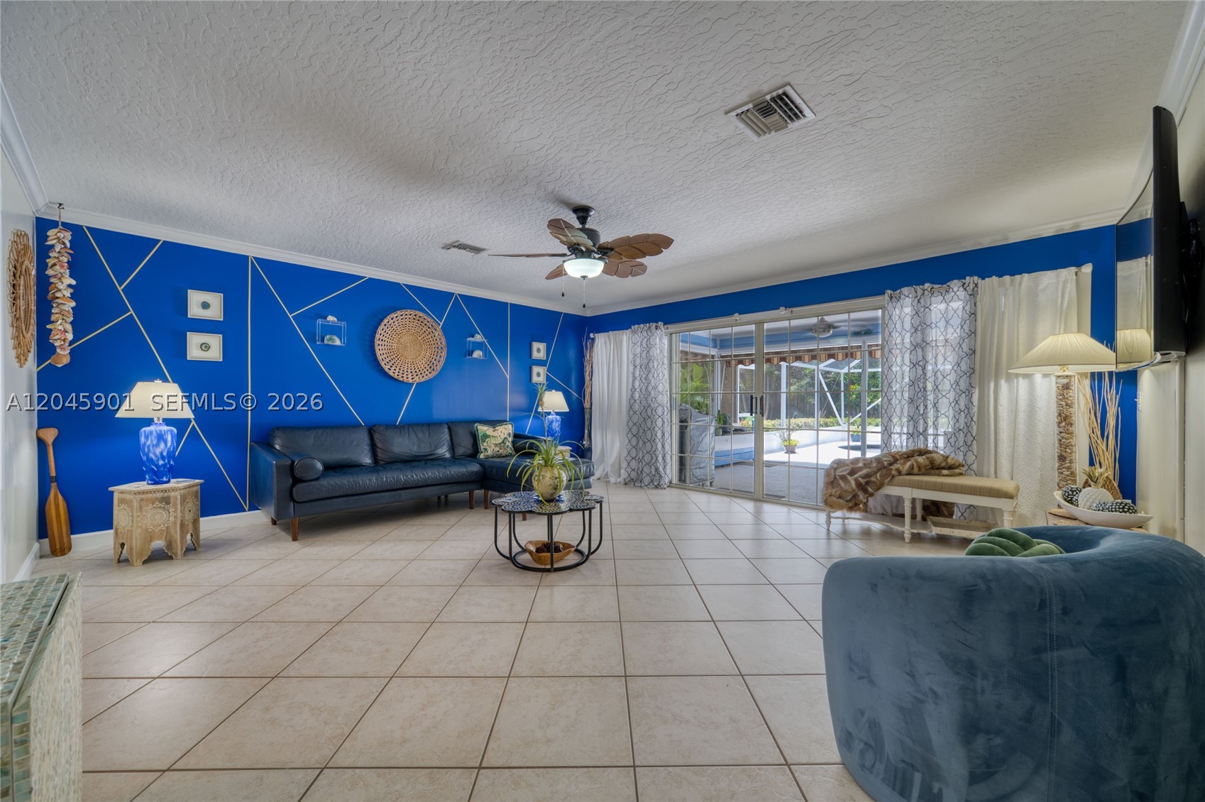 PINECREST SUB UNIT 1 - Residential
