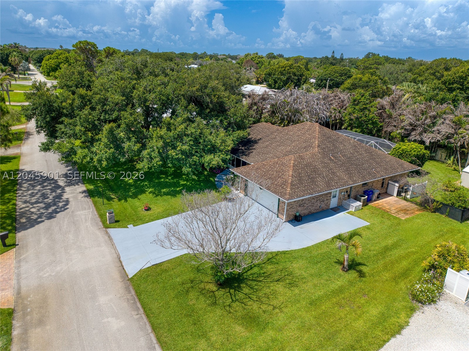 PINECREST SUB UNIT 1 - Residential