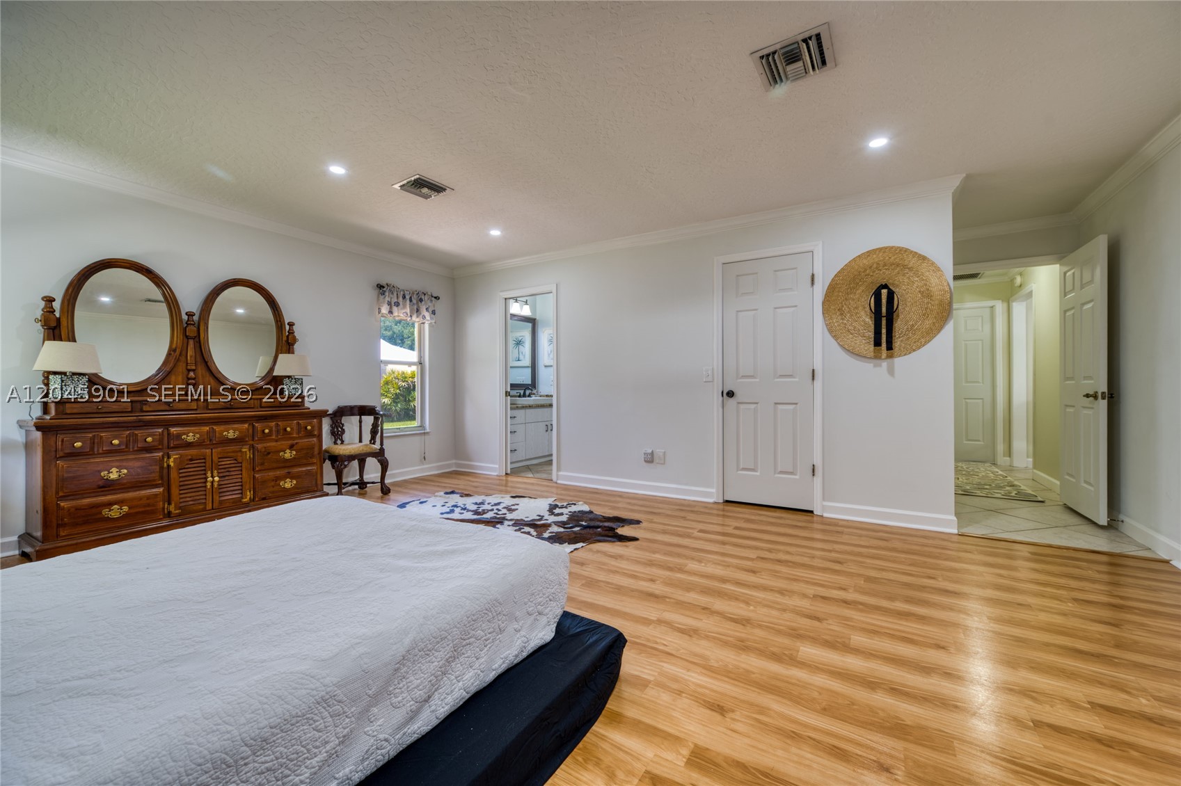 PINECREST SUB UNIT 1 - Residential