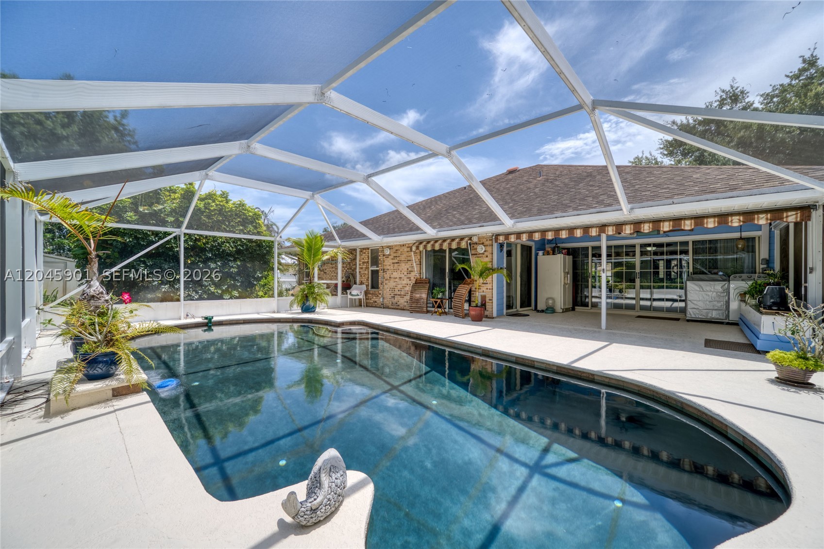 PINECREST SUB UNIT 1 - Residential