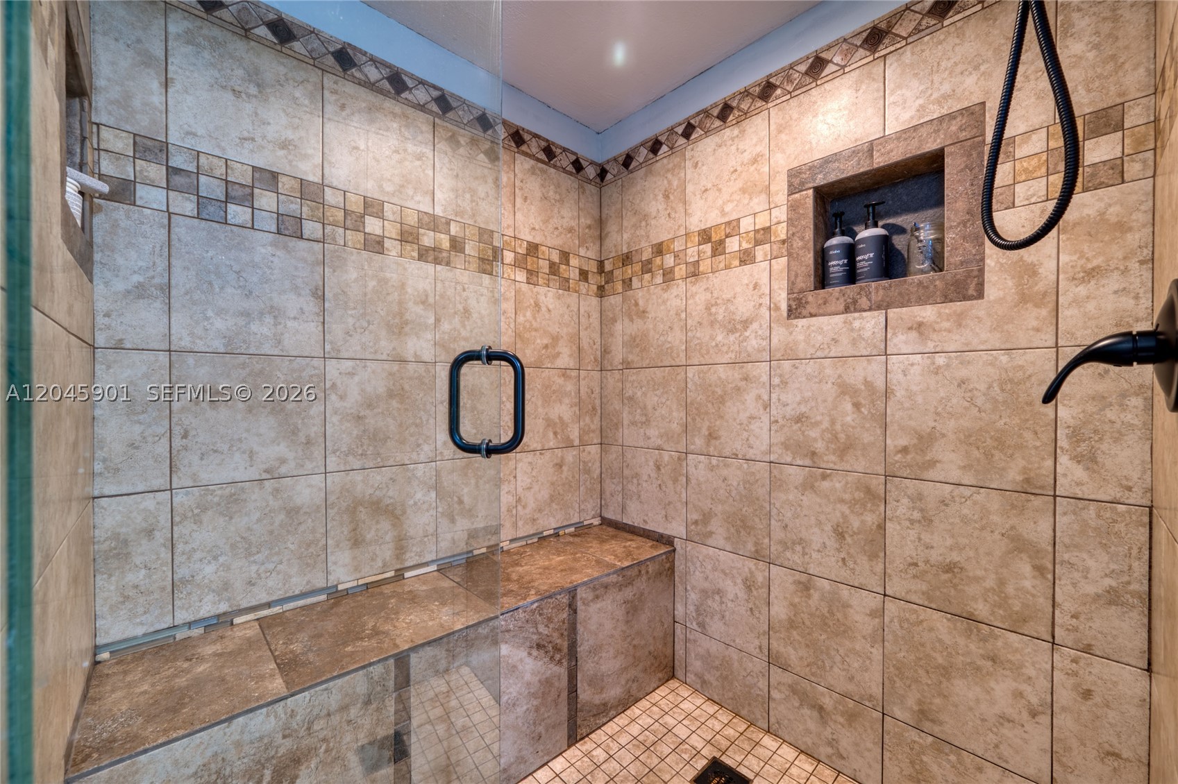 PINECREST SUB UNIT 1 - Residential