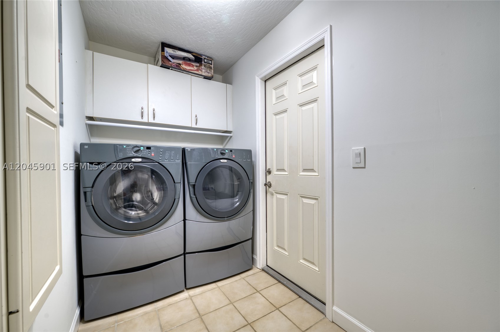 PINECREST SUB UNIT 1 - Residential