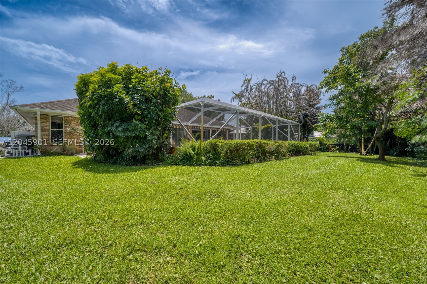 PINECREST SUB UNIT 1 - Residential