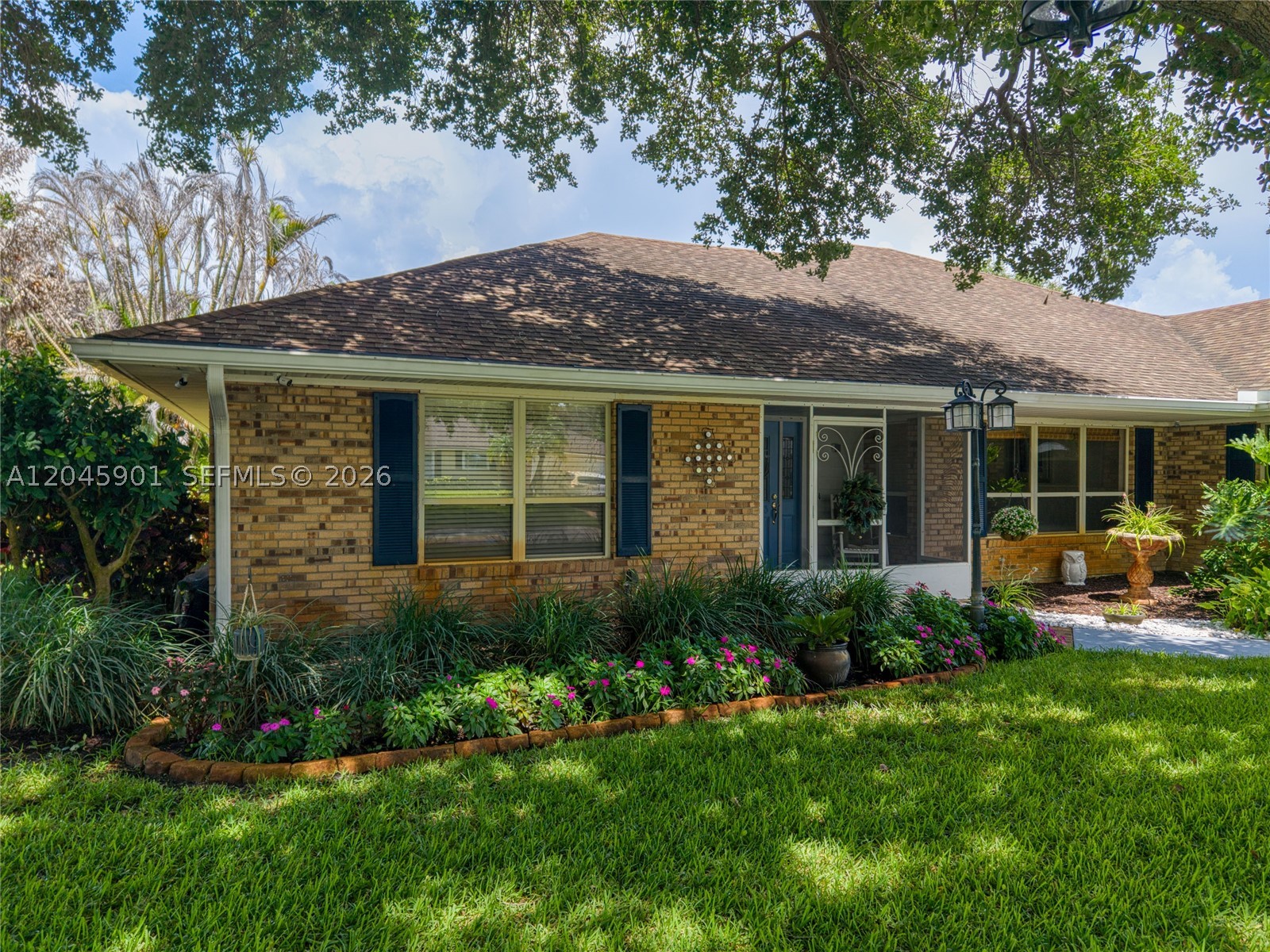 PINECREST SUB UNIT 1 - Residential