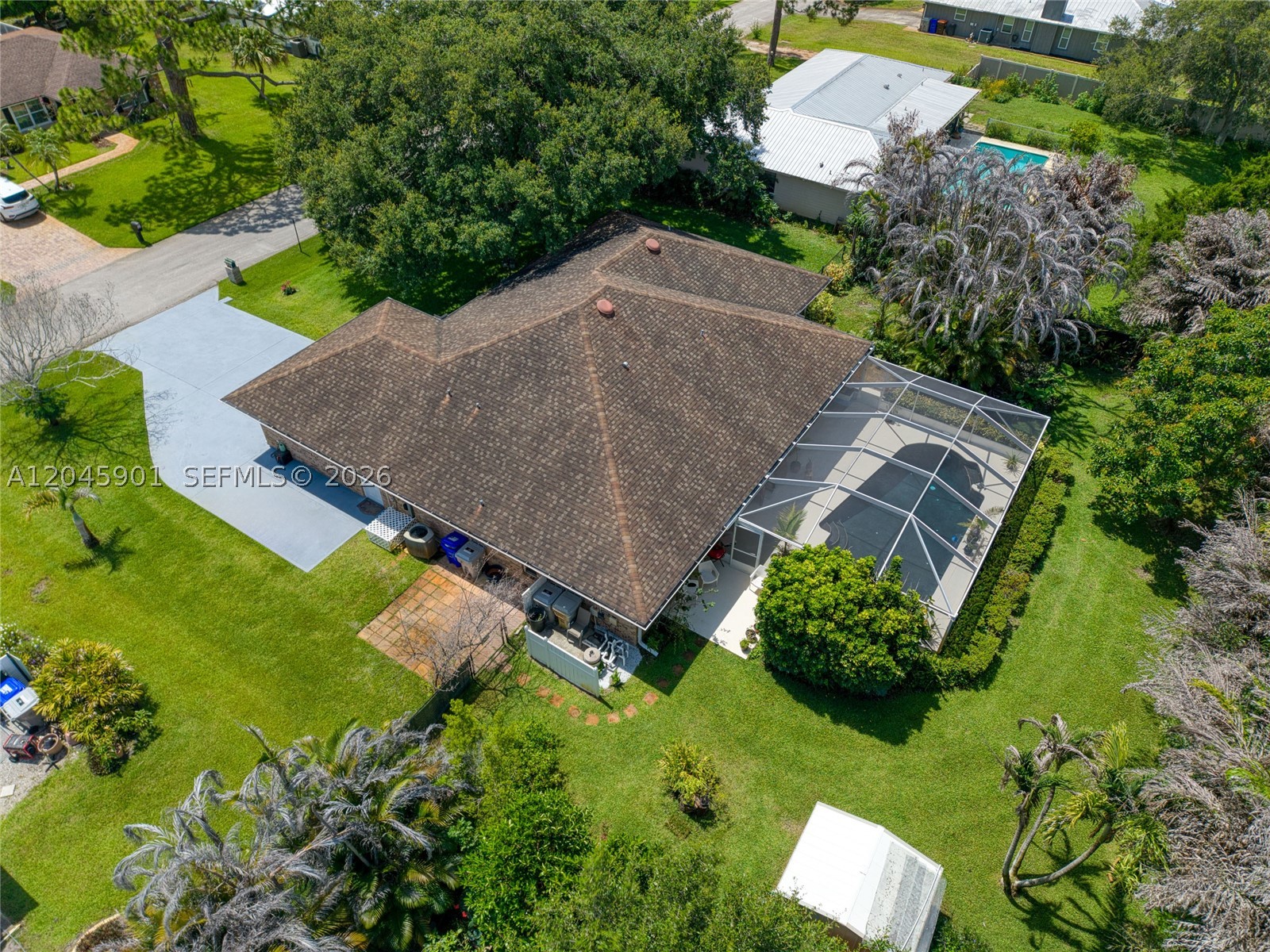 PINECREST SUB UNIT 1 - Residential