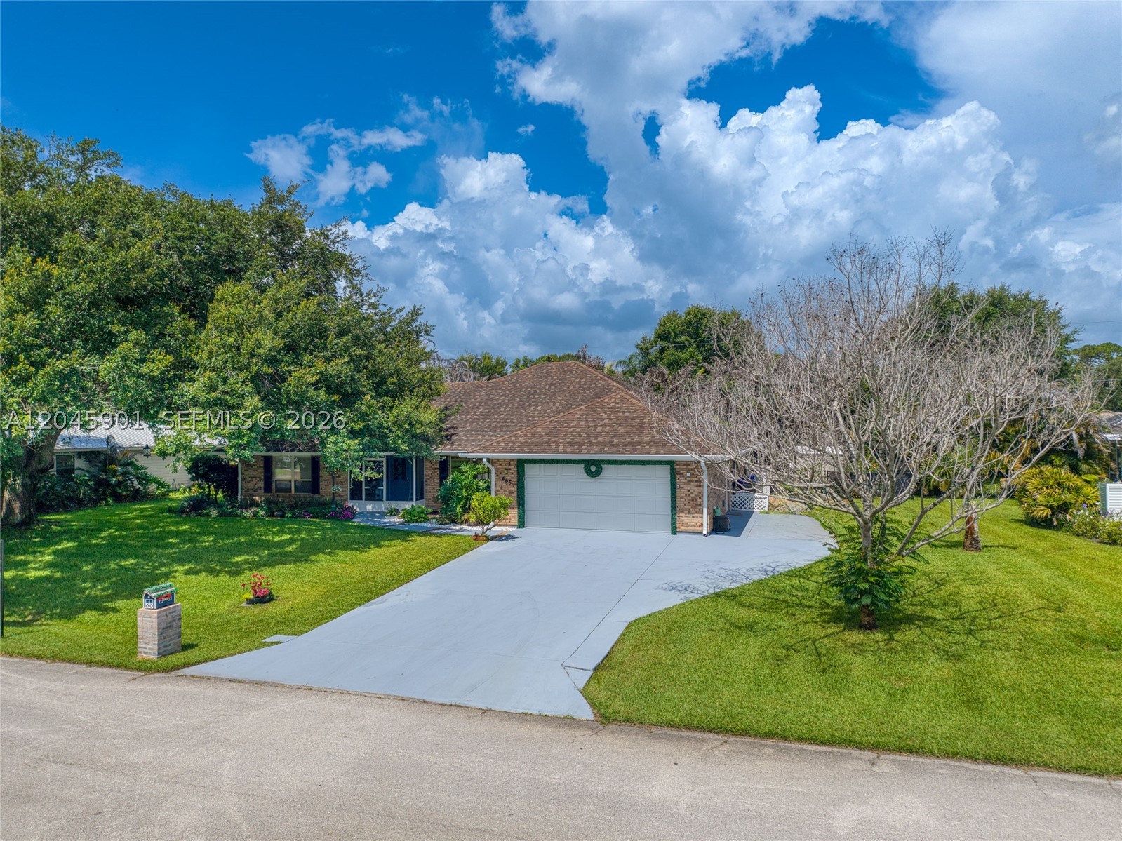 PINECREST SUB UNIT 1 - Residential